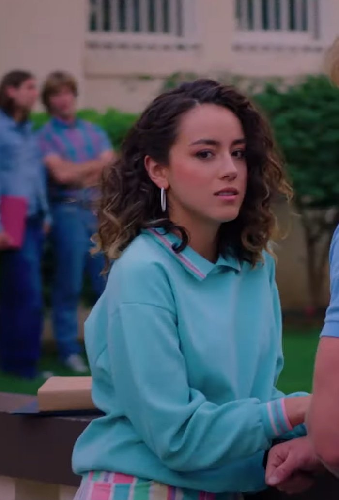 thunderfitz's tweet image. you walk into school and she looks at you like this. what you doin?