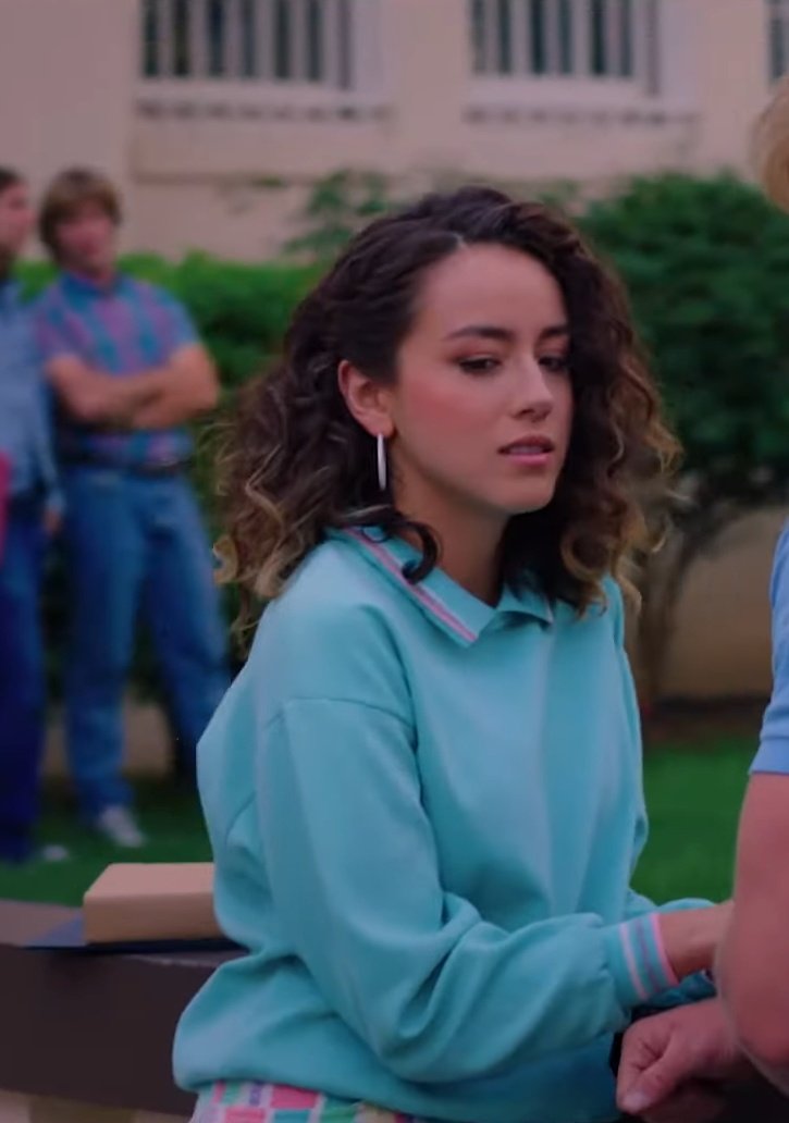 thunderfitz's tweet image. you walk into school and she looks at you like this. what you doin?