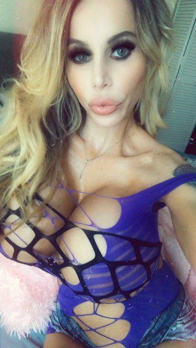 Too much on my mind tonight. Just want to move into my new place get settled play again w everyone in<a href="/tag/sundayfunday"class="tags"><span>#sundayfunday</span></a>