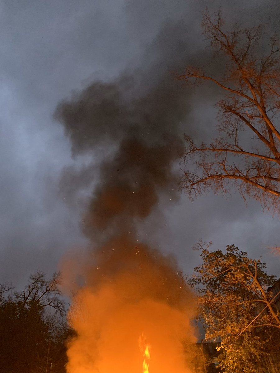 🔥🌱 14 квітня виконавчий директор НЕЦУ Віталій Шаравара у прямому ефірі програми українського радіо «Жити краще» надав інтерв‘ю на тему «Чому не можна палити суху траву та сміття ? Як боротися з порушниками?».

Більше за посиланням:
📻nrcu.gov.ua/schedule/play-…