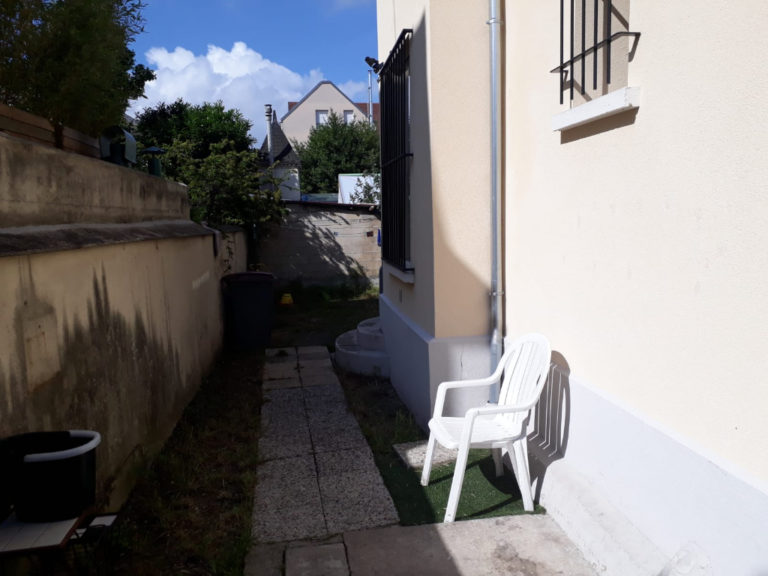 EvimImmobilier's tweet photo. [#ASAISIR] Appartement 1 pièce Argenteuil 21m2. 83 000 €

Nous contacter directement ici ou bien via notre agence pour plus d'informations !

Evim https://t.co/hKBmDfpT6R