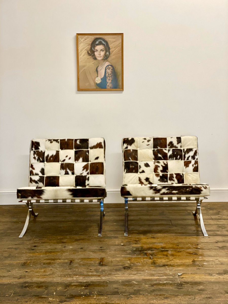 relovedsimion's tweet image. The iconic Barcelona chairs designed in 1929 by #MiesvanderRohe and #LillyReich Restored at my Reloved studio. What do you think? #statementchair 
#simionhawtinsmith 
#bespokeupholster 
#interiorstylist  
#moneyfornothing 
#relovedupholstery 
#myrelovedhome