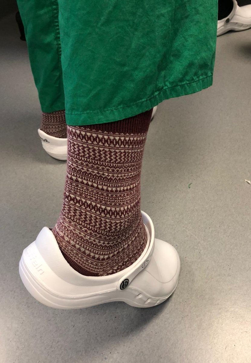 rh2sthstacieh's tweet photo. Because you’ll all be waiting for today’s update I’m sure...😂...... Vickers 2 ‘socks in the crocs’ has drawn in the medics today 🙋♀️ ....... but @DeniKaeomheLee just keeps on surprising us! #vickers2 #socksinthecrocs https://t.co/raDGwsxc5h