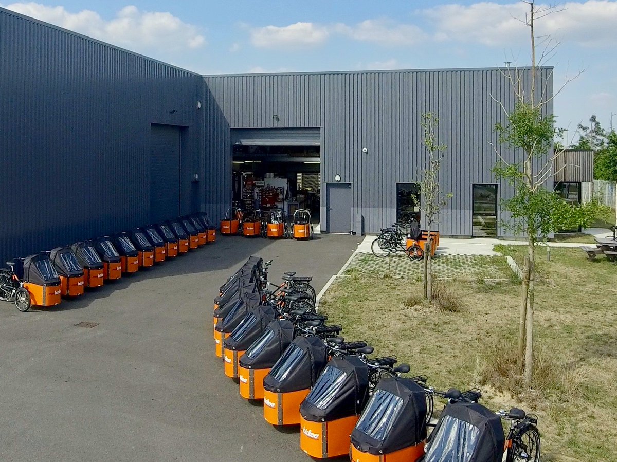 Prêts à accompagner les villes pour un déconfinement à vélo ! 100% Made in France, notre triporteur est l'alternative idéale au transport en commun et à la voiture. Des milliers de particuliers et collectivités nous font confiance depuis 2008. #Deconfinement #triporteur #velo