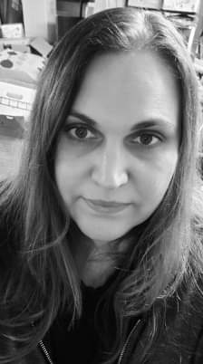 therealjomo33's tweet photo. A rare social media appearance of my better half/mother of the Kiddo. She's prettier than I am. 😊 #love #SanJoseGirl #family #myeverything #SharksFan #hockeygirl #Karen https://t.co/89QtK4pjw9