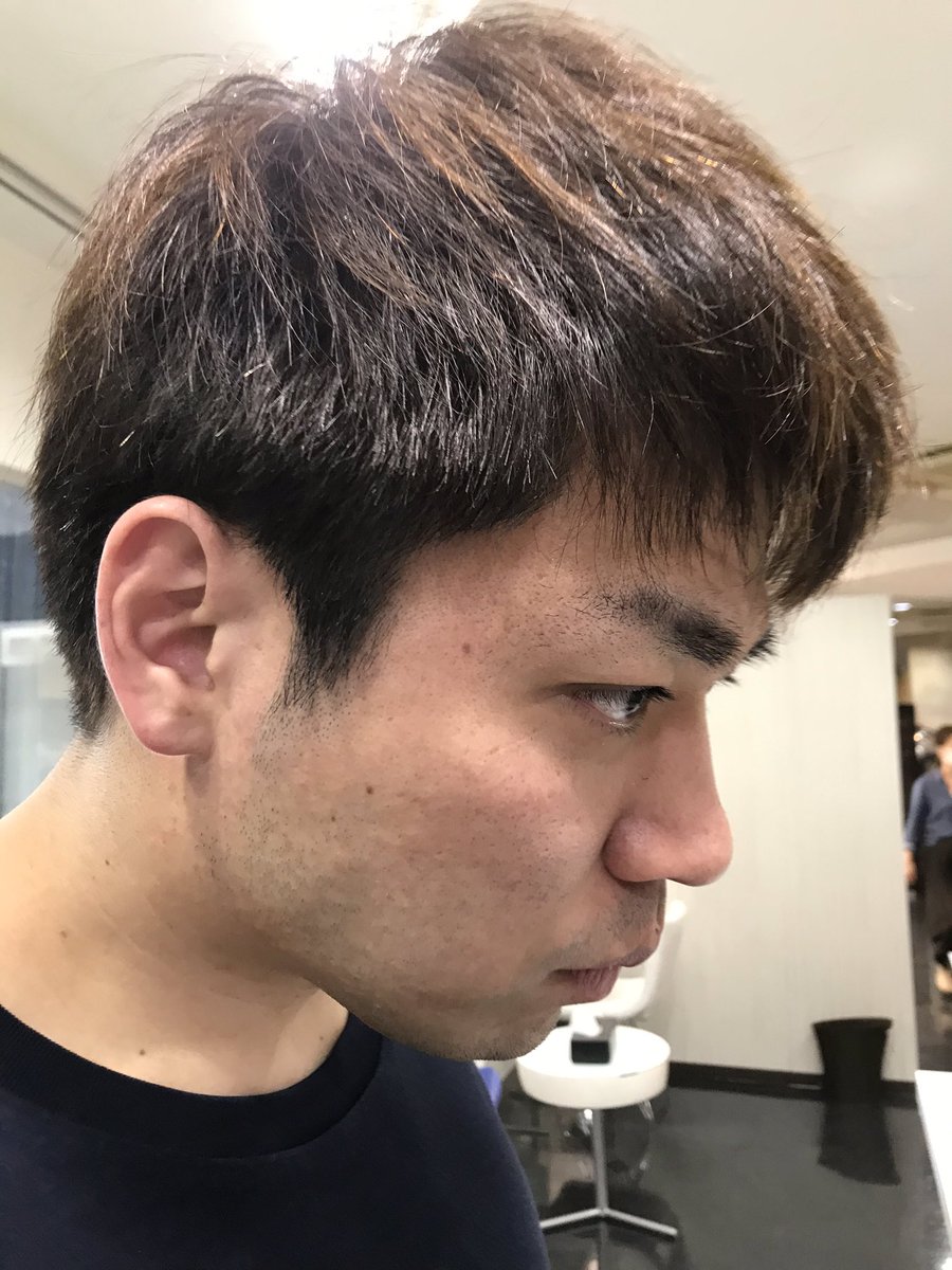 hanayabooster's tweet photo. 藤江建典選手ご来店〜🏀
今日はカラーカットとヘッドスパ♨️
ヘッドスパ気持ち良すぎてスヤスヤと。
起きたらどこかわからなくなって焦ったそうで。
#藤江建典
#花耶はカットで岩手ビッグブルズを応援しています
#グミ持参男
#家じゃないよお店だよ https://t.co/pVATqYazOg