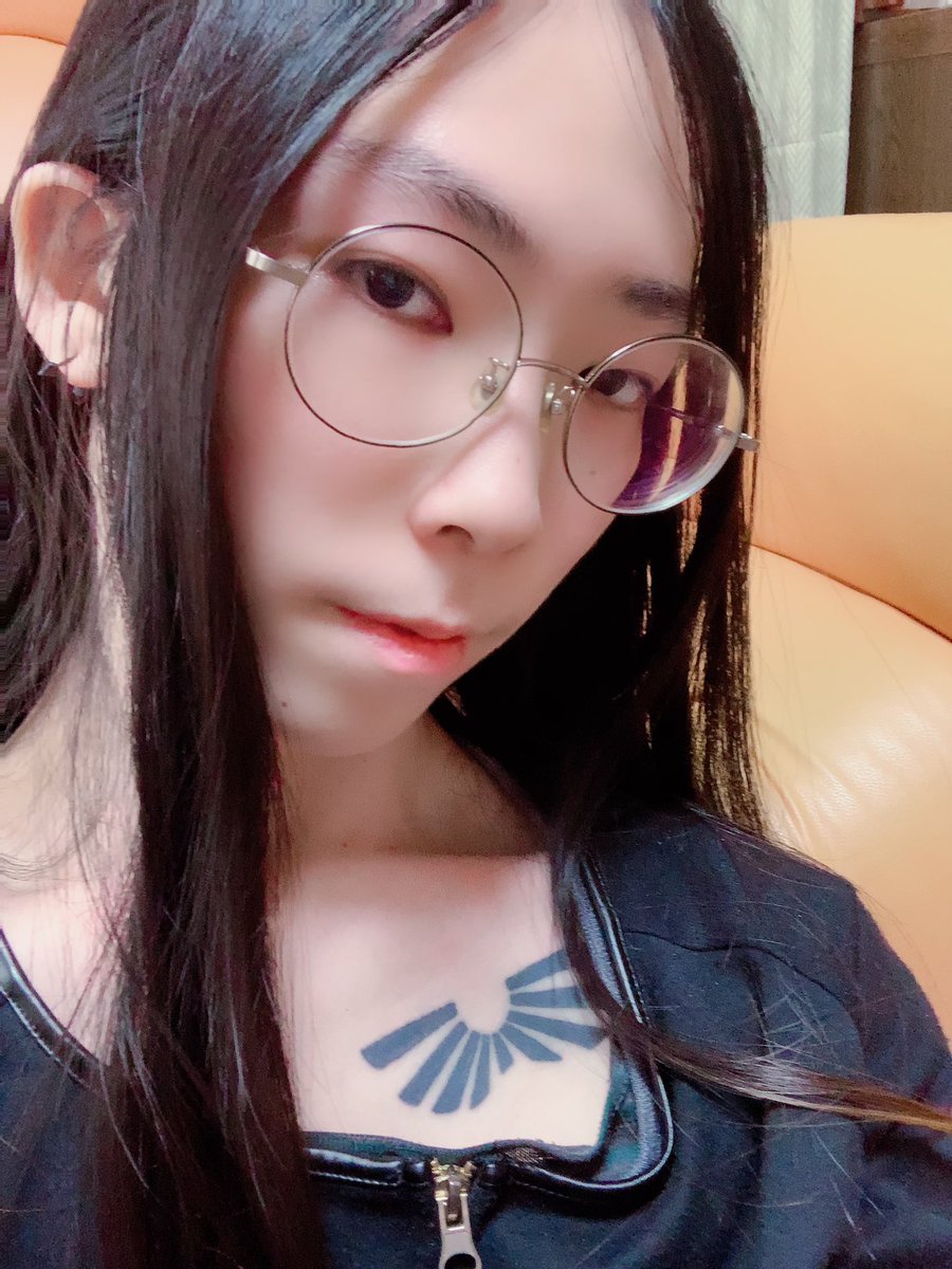 謎 下手っぴ自撮り 