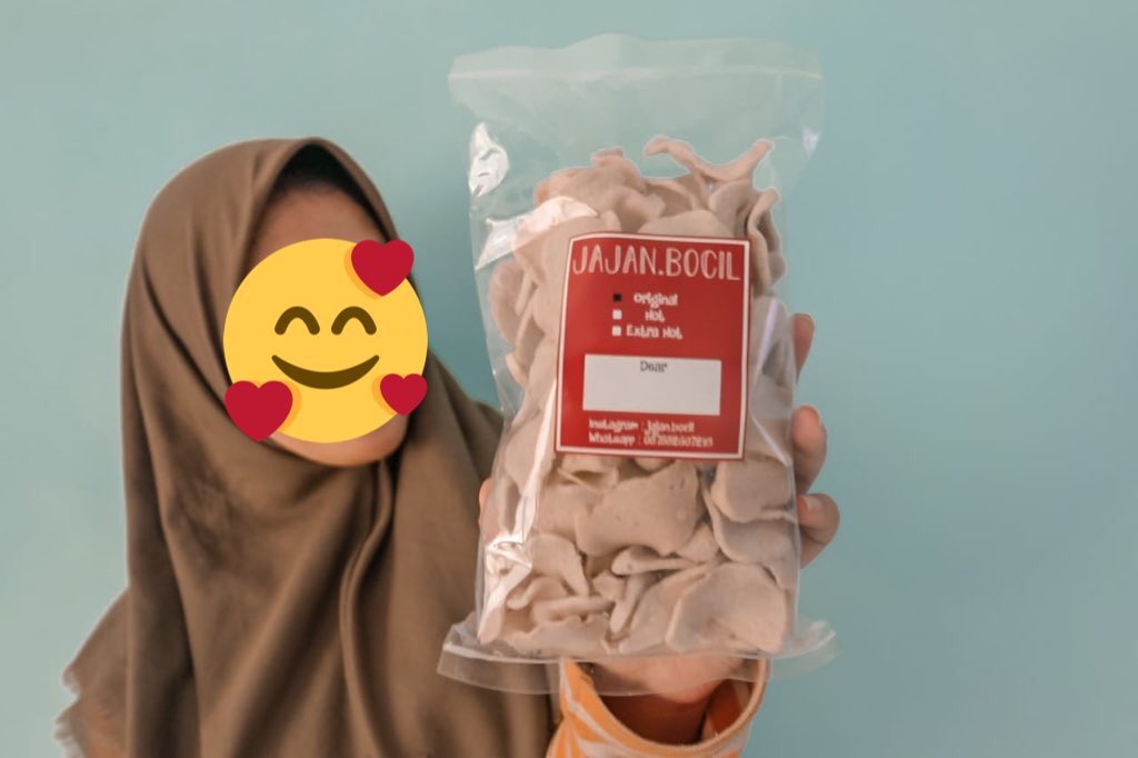 rikkerachman's tweet photo. min @infomalang minta tolong bantu retweet yakkk.
aku jual basreng nih ada variant original, hot, extra hot. ada 3 kemasan 125gr Rp 15.000
1/2kg Rp 60.000
1kg Rp 110.000
yang minat bisa langsung dm aku atau bisa cek ig @jajan.bocil 
makasih minnn @infomalang https://t.co/JDn9ifPGGV
