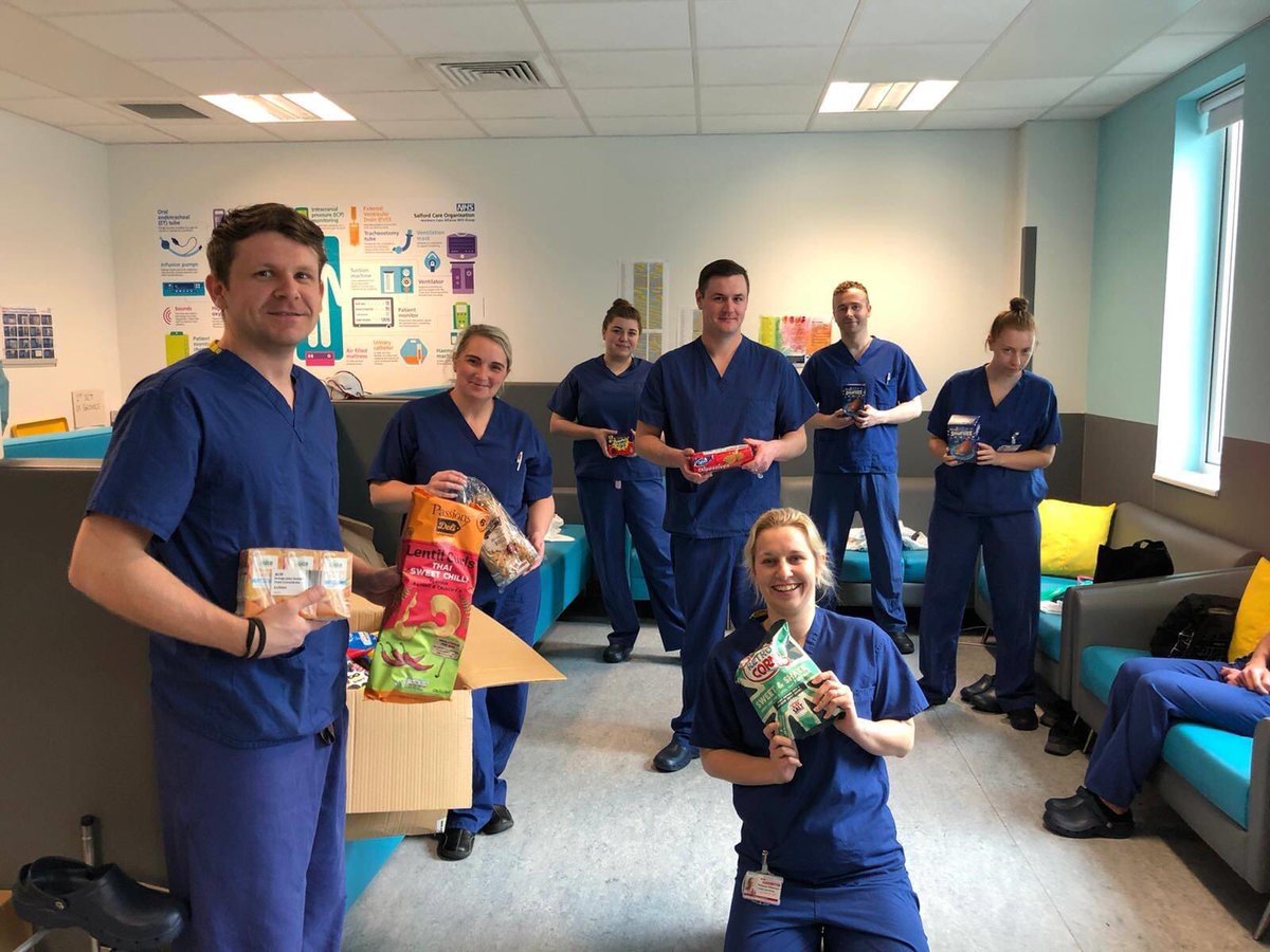 Secrethamper's tweet photo. ICU staff at @SalfordRoyalNHS enjoying some well deserved treats courtesy of our client who’s eternally grateful of the care their loved one is receiving on the COVID-19 ward. #ThankYouNHS 💙 https://t.co/bYjce9ipBg