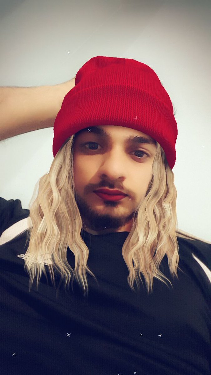 Kızlar hepinizi tekte elerim.