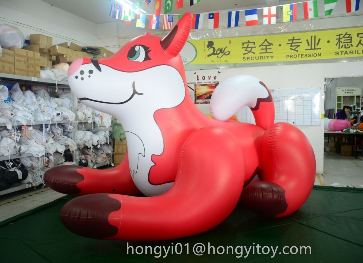 _Charlie_Cho's tweet photo. #husky #fox #redinflatable #animal #rideoninflatable #CustomerService #custom #pooltoys
10 ft inflatable red husky cartoon toys. Laying on husky, will be very comfortable!! https://t.co/1Ljrh2Xljt