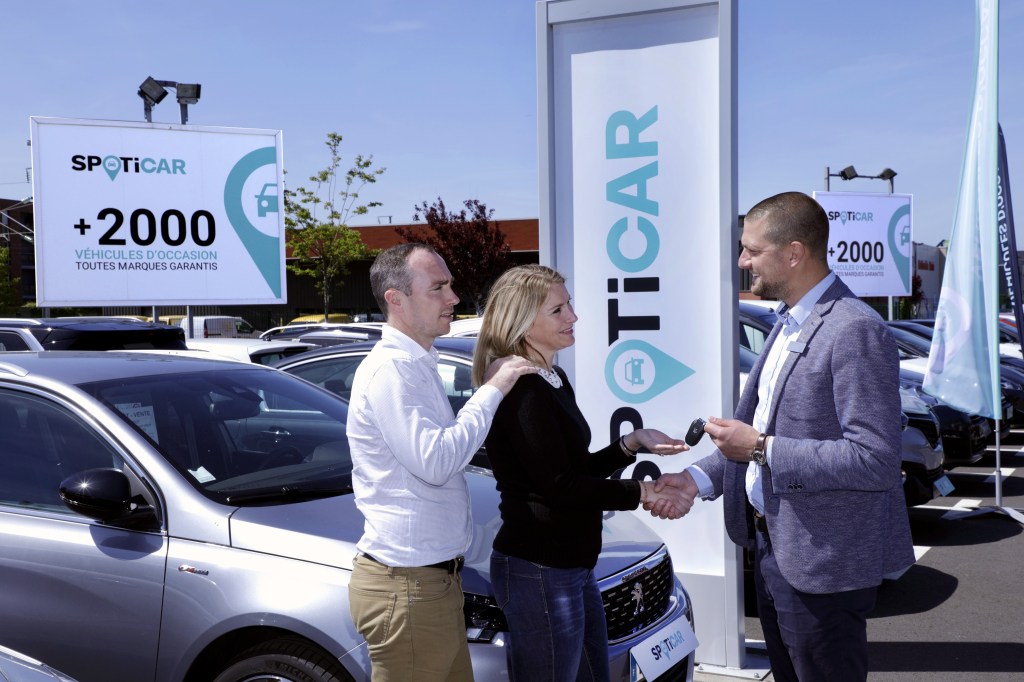 CitroNoticias's tweet photo. Spoticar, donde podrás comprar un Citroën, Peugeot y Opel, pero jamás un DS. https://t.co/IvYAq6R1OE https://t.co/91yPY4EHXU