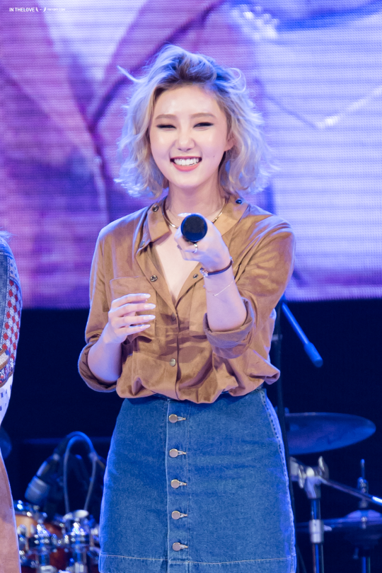 HWASA (Ahn Hyejin) - Karen- daughter of the local supermarket owners, singer but horrible at cooking :< she's super pretty tho ++ really fun to be with,, loves the beach and the bar @RBW_MAMAMOO  #SPIT_IT_OUT
