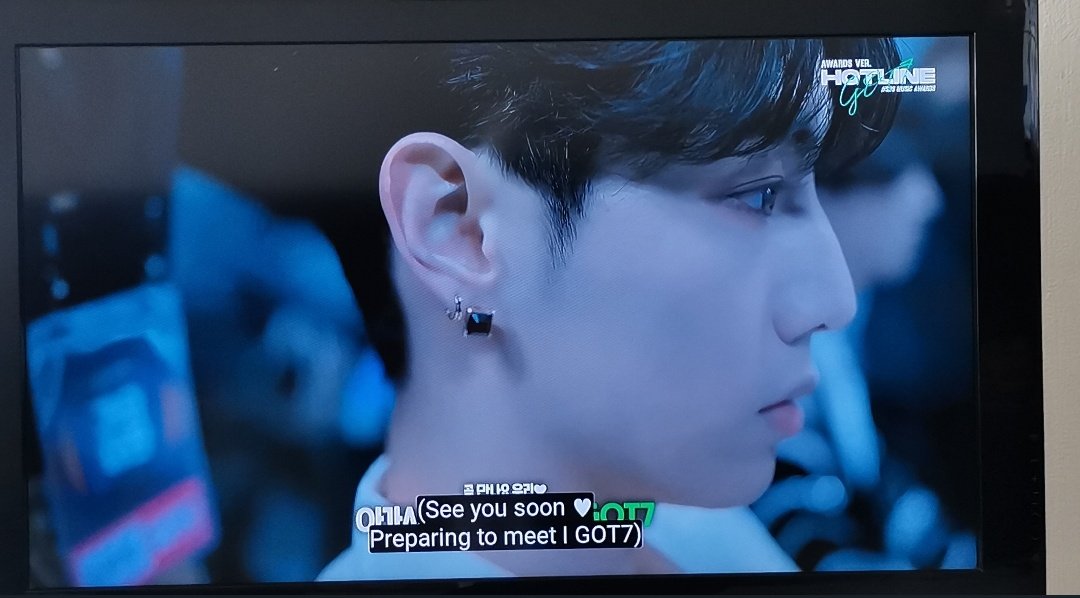 jaybsvn's tweet photo. Home alone and I'm watching all GOT7 Hot lines that I haven't watched at the time bcs they had no sub🥺
@GOT7Official #GOT7 https://t.co/vsvmDpFTZh