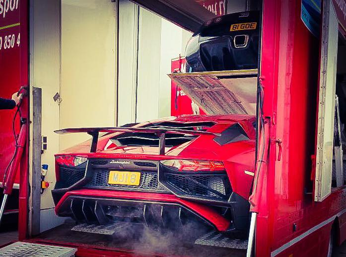 RussellsTranspo's tweet image. #TransporterThursday #VMAX200 #HypermaxIV #SuperCarTransport #Lamborghini #Aventador7504SV #BugattiVeyron. Getting mentally ready for #Unlock!
#Covid_19
Got Something #Special to #Move?
#RussellsTransport+441280850426
#Racecars #Supercars #F1
#TwitterCarClub