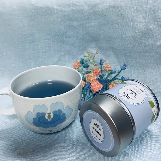 すみれの花 あれこれ スイーツ 香り 詩 音楽 Tea 俳句 愛される宝塚歌劇の花 風のワルツ