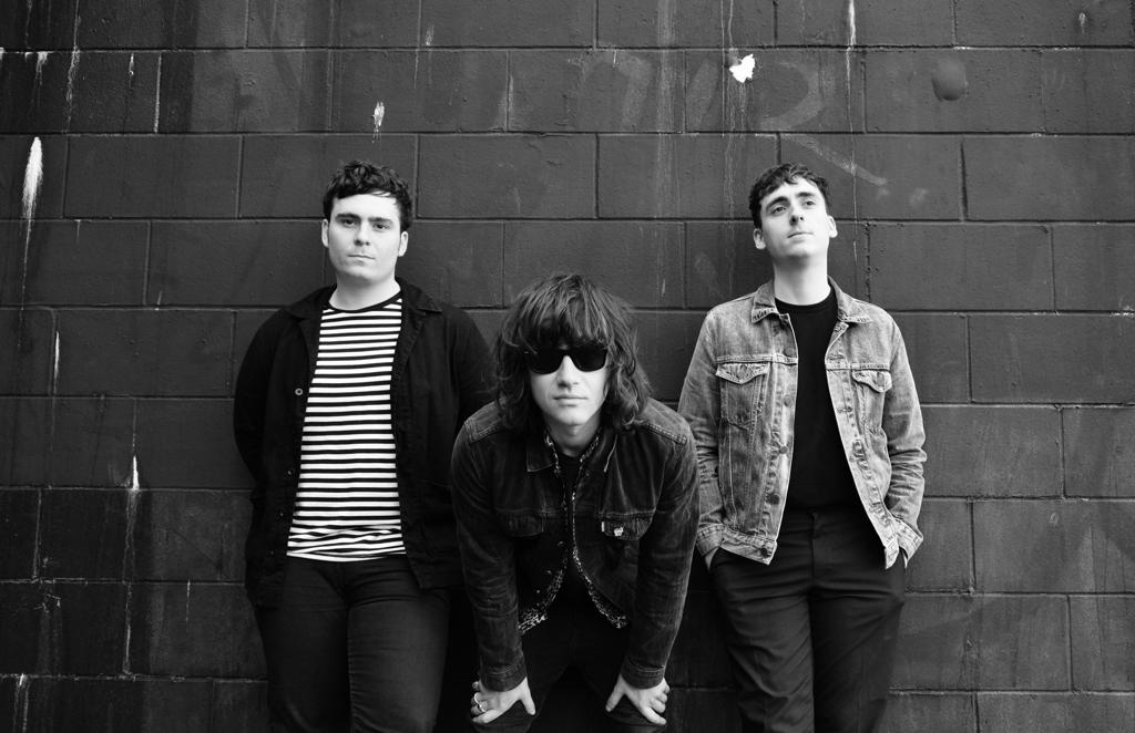 "HAZE" - WEB UNVEIL BRAND NEW VIDEO. CHECK OUT THE NEW BAND OF KIEREN WEBSTER FROM THE VIEW. peacelovebananas.blogspot.com/2020/04/videan… <a href="/viewofficial/">The View</a> <a href="/KierenWebster/">Kieren webster</a> <a href="/Web_music__/">WEB</a>