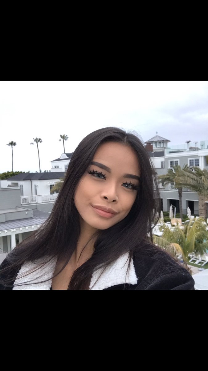 KvlRemy's tweet photo. I can stare at my girl all day... #myphonewallpaper https://t.co/bWhPOWFcmh