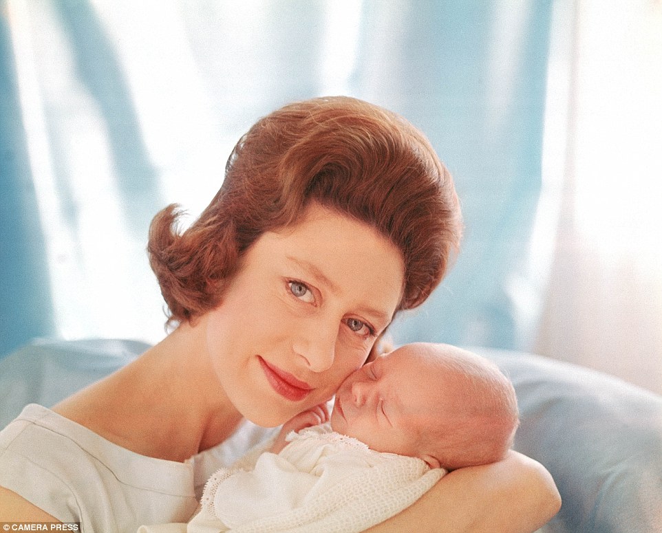 Lord Snowdon:Princess Anne and Peter PhillipsPrincess Margaret and David