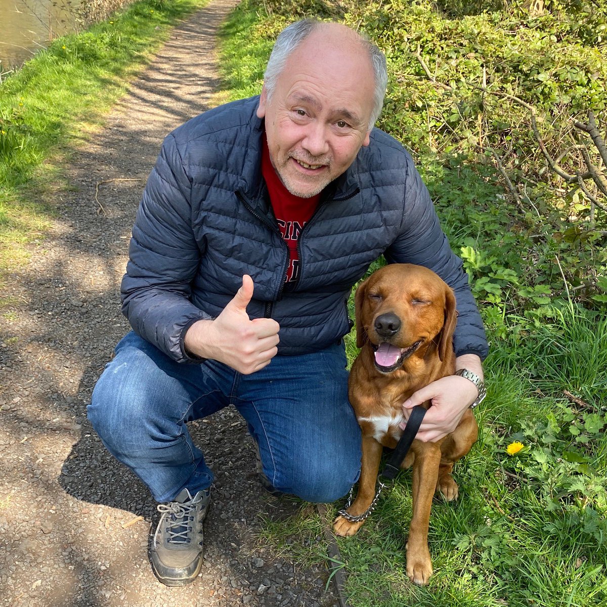 FoxRedLester's tweet photo. Making the most our all too brief once a day walkies in #lockdown #StayHomeStaySafe https://t.co/YV4Dos9T4i