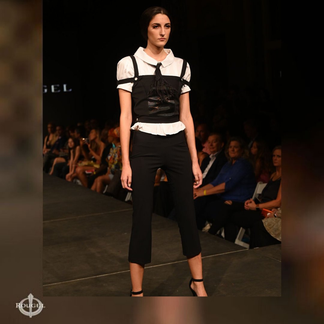 Rougel11's tweet photo. Rougel brings you their Protege vest tank and Protege Blouse made from Egyptian cotton that can be paired with a vest or worn alone.⠀
⠀
For Further Details Visit=> https://t.co/T9yeHgMsTm ⠀
⠀
#womensclothing #clothing #rougel #shirt #vest #fashion2020 #fashiontrend #versatile https://t.co/8kEnTMAofa