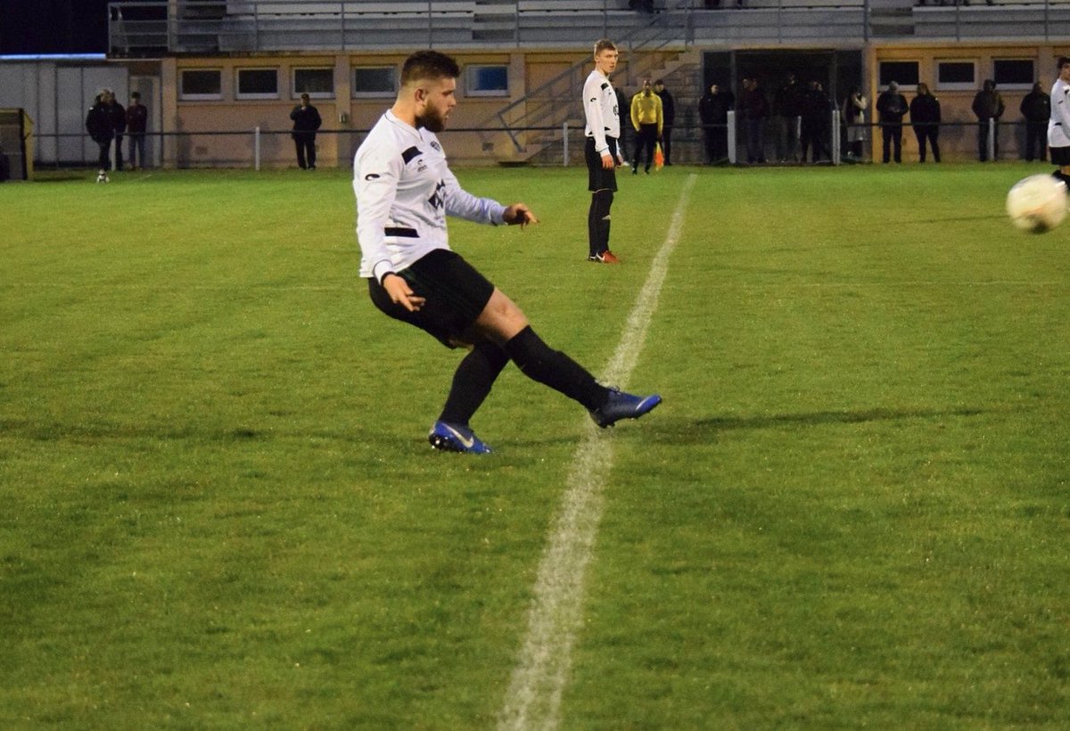 fcconfolentais's tweet image. 🎙Un jour - Une interview #Interview2 ADRIEN BARBET ⚽️

📲 facebook.com/FC-Confolentai…