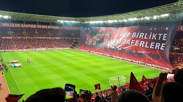 FbkPitches_Turf's tweet photo. ESKİŞEHİR ATATÜRK ARENA 👍⚽️ 🇹🇷#Fbk #Fbksahaları #Fbkpitches #Fbkcim #Türkiye #Millitakım #tff  
@TFF_Org https://t.co/e2HXvJoZCB