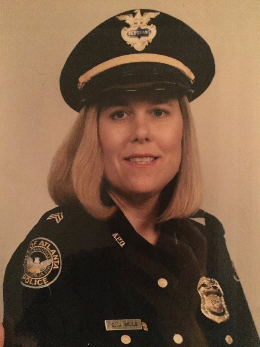 EmilieIkedaNBC's tweet photo. $606.21 egg rolls?! 

Actually... the take-out order was a measly $6.21, but retired @Atlanta_Police Sgt. Carrie Mills ***TIPPED $600***

Mills says she knows what it’s like to be weeks away from homelessness and wants to help ease the burden on her fav rest. workers
@FOX5Atlanta https://t.co/5TfZE31l0P