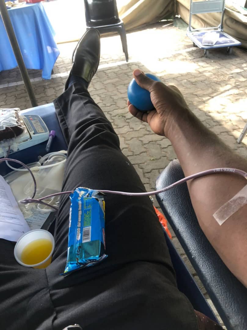 ElizaMbamba's tweet photo. Together we can make a big difference! @HwHMalawi
#GiveBloodSaveLives
#LeaveNoOneBehind
#HikeWithHeart https://t.co/HmfXu5c9sh