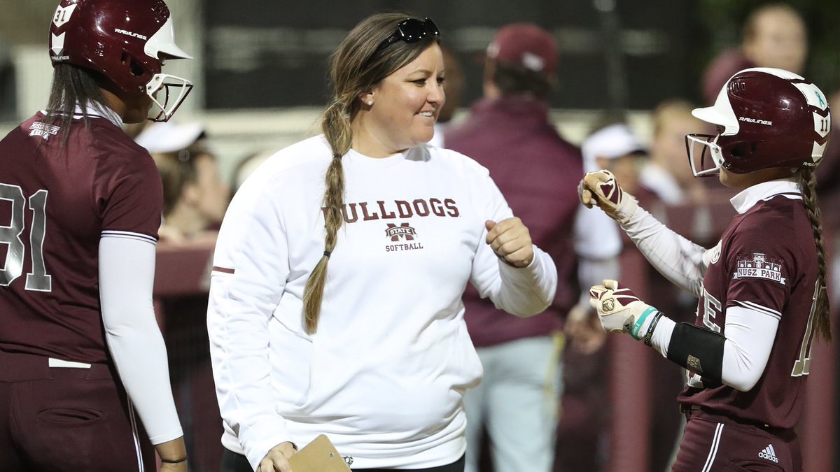 Huge shoutout to <a href="/Coach_Ricketts/">Samantha Ricketts</a>, Mississippi State Head Softball Coach! Thank you so much for meeting with our coaching staff last night💪🏼 #studentsofthegame
