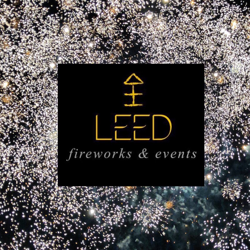 leedfireworks's tweet photo. ✨Extrañamos estos momentos especiales en los que creamos arte, magia en el cielo y vemos e iluminamos sus sonrisas✨

✨Pronto estaremos reunidos, con más alegría que nunca💥💫

#QuedateEnCasa #LEEDpirotecniasegura #Zacatecas #Mexico #COVID19mx #zacatecasdeslumbrante #Love https://t.co/h5so0DQqaV