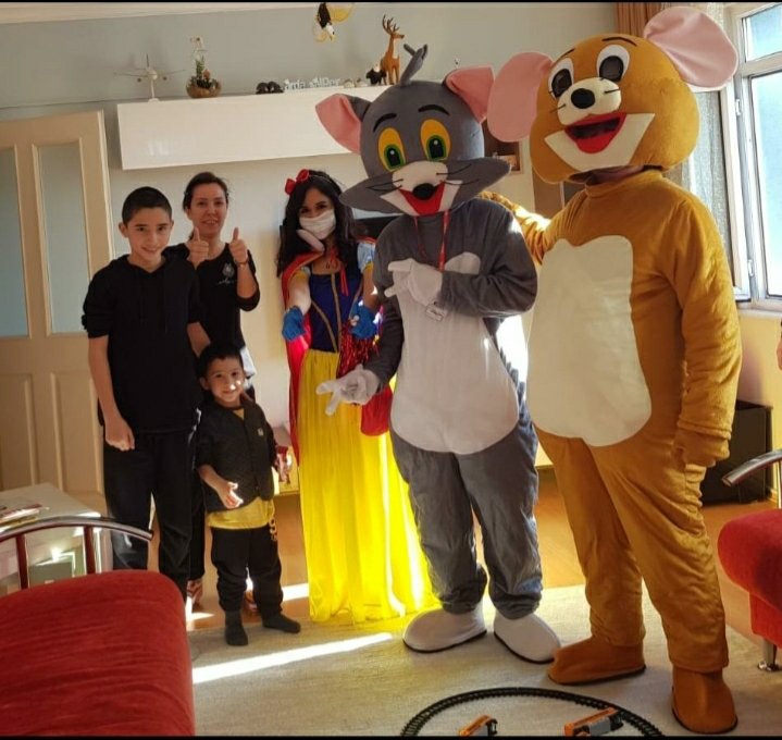 Bu sene en buruk geçireceğimiz 23 Nisan Ulusal Egemenlik ve Çocuk Bayramı nedeniyle <a href="/Vestel/">Vestel</a> Servisleri olarak Müşterilerimizin Çocuklarına unutamayacakları bir Bayram yaşattık.
#vestel #zorluholding <a href="/tArkan_tekcAn/">A. Tarkan Tekcan</a> <a href="/gokhanguray/">gokhanguray</a> <a href="/esaerk/">Erman Erkmenoğlu</a> <a href="/minrec/">Merve İnreç</a>