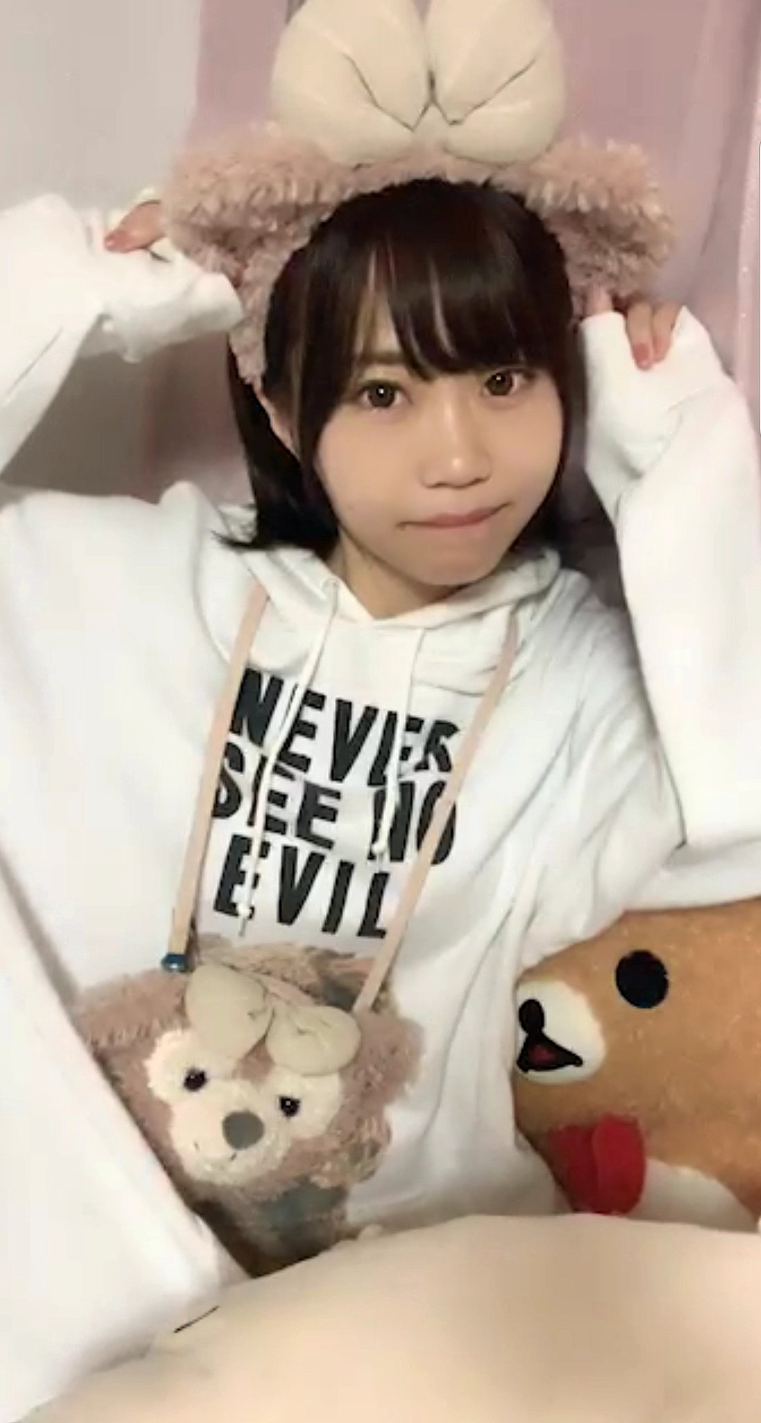 4 pic. #うらたんカチューシャかわいい せっかく撮ったので載せときます。 https://t.co/EqKHRsOyfI