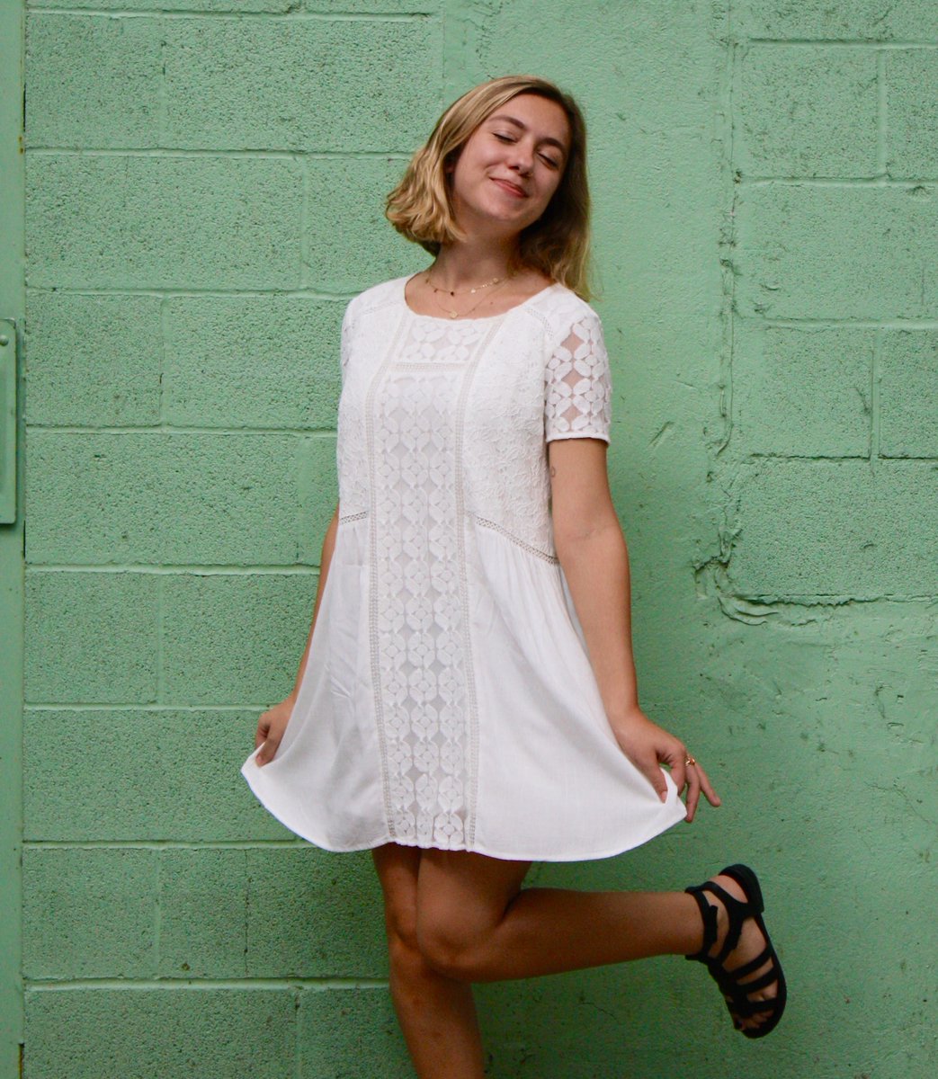 abby jones tweet media