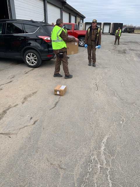 HOFUPS's tweet photo. The folks in Potsdam know how to Lift/Lower and keep themselves safe.  Thanks to Kim Garramone, Jerry Thomas and Scott Jones for their dedication to getting our drivers 'Home Safe'.  
#HOF #UPS #safetyfirstNED #NED8keys #homesafe # https://t.co/b2VWIzad4G