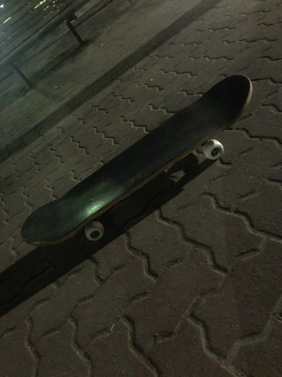 AFv_iChiGo's tweet photo. スケボーはまりました https://t.co/XLK20Mr3XS