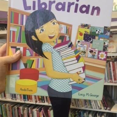 Today is #NationalLibrarianDay 📚📚so we thought we’d take the opportunity to share with you one of our favourite #bookfaces Enjoy!  @hantslibraries @gloslibs @OrkneyLibrary #Loveyourlibrary #LibrariesfromHome