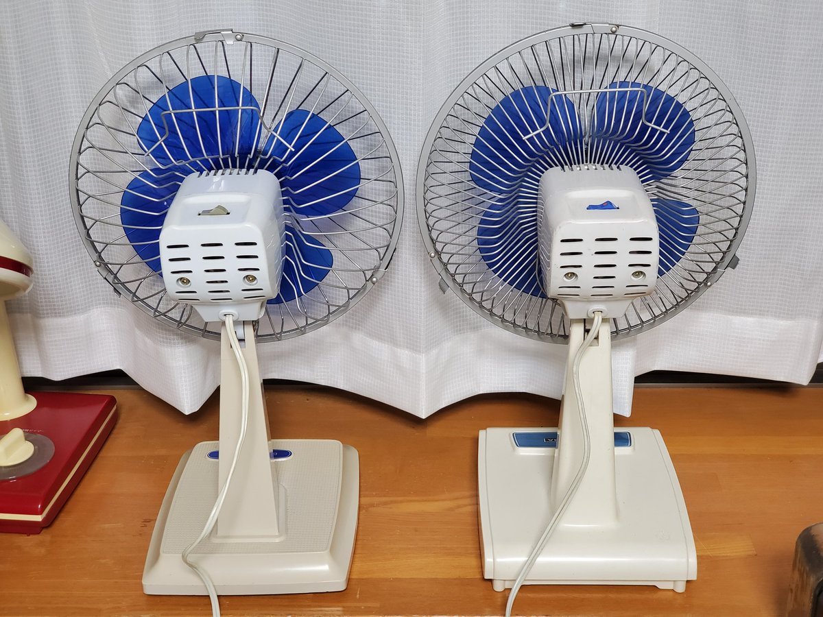 東芝の20cm機 D-20PAとD-20PB。 前者は71年～72年、後者は73年のモデル