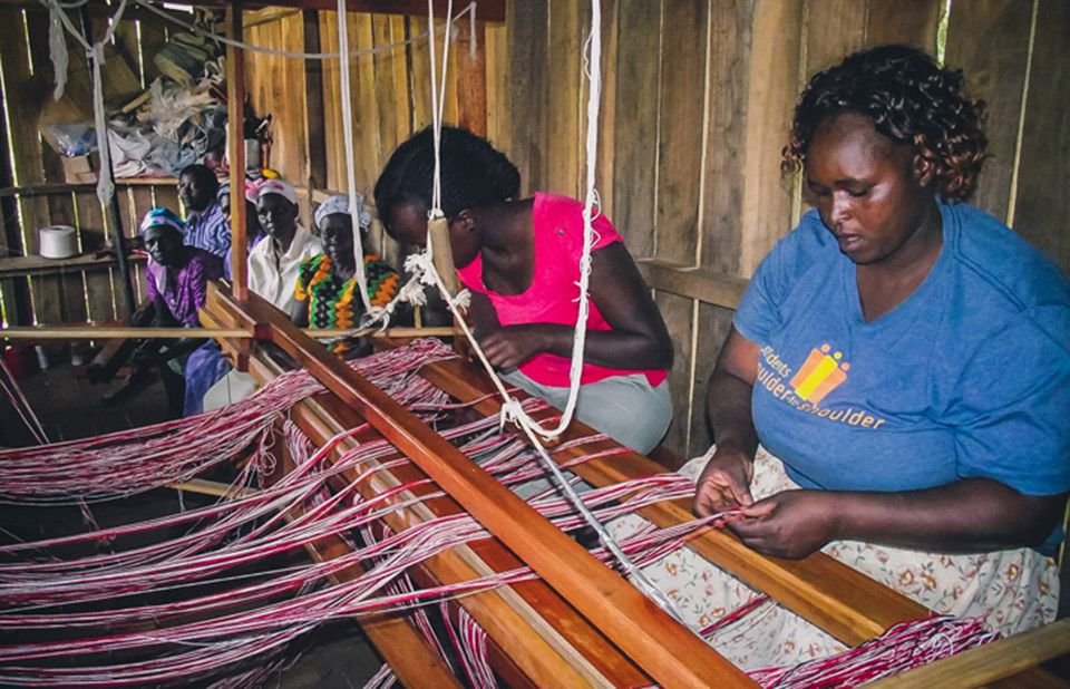 UNAIDS's tweet image. To live a life with dignity, people must have access to resources that enable them to meet their basic needs.

This is at the heart of the work of the International Peace Initiatives, an NGO dedicated to empowering women &amp;amp; children affected by HIV 👉🏾 bit.ly/3bfPrlP