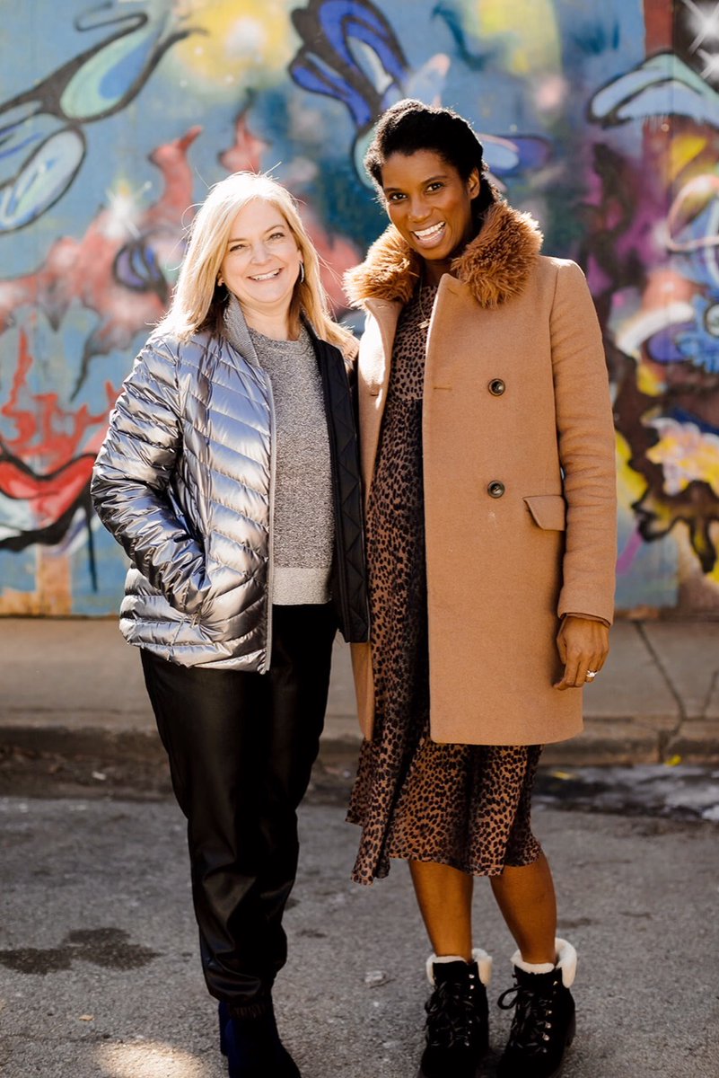 TheReadyPretty's tweet image. #TBT to being 3 million months prego and shooting with one of my favorite Chicago wardrobe stylists @stylebydeco. She's offering virtual styling sessions right now, which means once we're all able to leave the house again we can do it in style. #readypretty #chicandstrategic