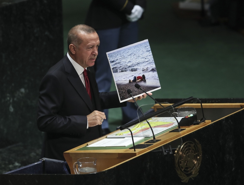 idriskardas's tweet photo. Arşiv’den bir hatırlatma…

"Direniş hattı Erdoğan"

https://t.co/9ZB2jYEiP3 https://t.co/5McTWeIr2k