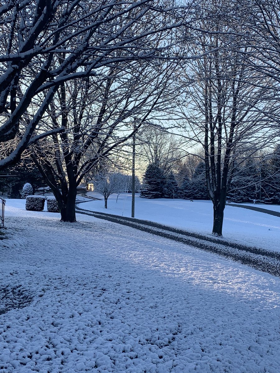 PYAthletics's tweet photo. When the weather is not ideal to workout in... bundle up and do it anyway! #itsgoodtobeamustang #pystrong #obsessedwithsuccess #stayreadysoyoudonthavetogetready https://t.co/IJI6T8754X