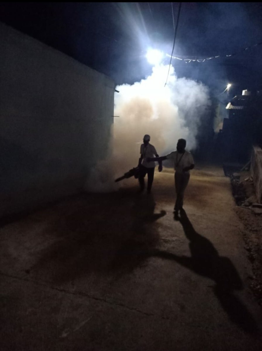 RourkelaMC's tweet photo. During this tough & challenging time, #TeamRourkelaMunicipalCorporation have carried out the Fogging activities at various places of the city to keep the surroundings clean & hygienic.
#CleanRourkela. @CMO_Odisha @DMSundargarh @HUDDeptOdisha @HFWOdisha @MoSarakaar @SecyChief https://t.co/BJMdZoqRUy