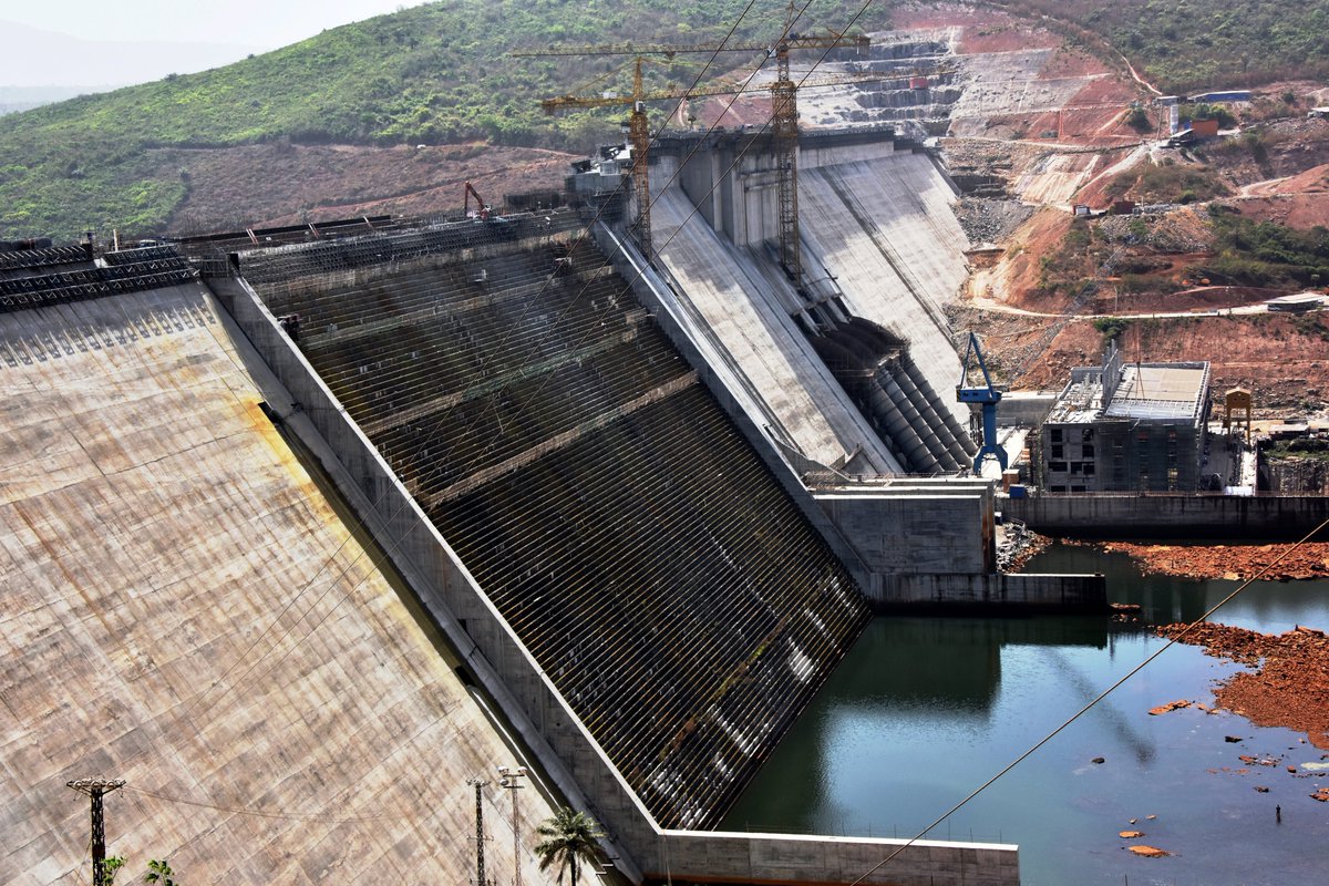 jwormington's tweet photo. Le plus grand projet hydroélectrique de #Guinée, construit avec l’aide de la #Chine, a détruit les moyens d’existence de milliers de personnes.
@BirgitMSchwarz @hrw parle à Mariama Barry, activiste guinéenne, sur ce projet d'importance nationale.
https://t.co/1two9symDC https://t.co/X6dNvPJPyX