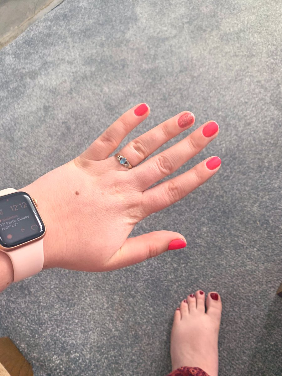 mrsgallagherRE's tweet photo. Little self-care morning at Sarahโs Salon... my nails no longer look like something from Dahlโs The Witches ๐๐
๐ป #REteacher #Lockdown #lockdownselfcare #lockdownnails #tookfrigginages https://t.co/278jAN5e8U