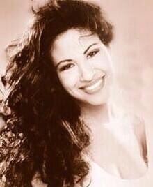 Happy birthday to the legendary Selena Quintanilla! 