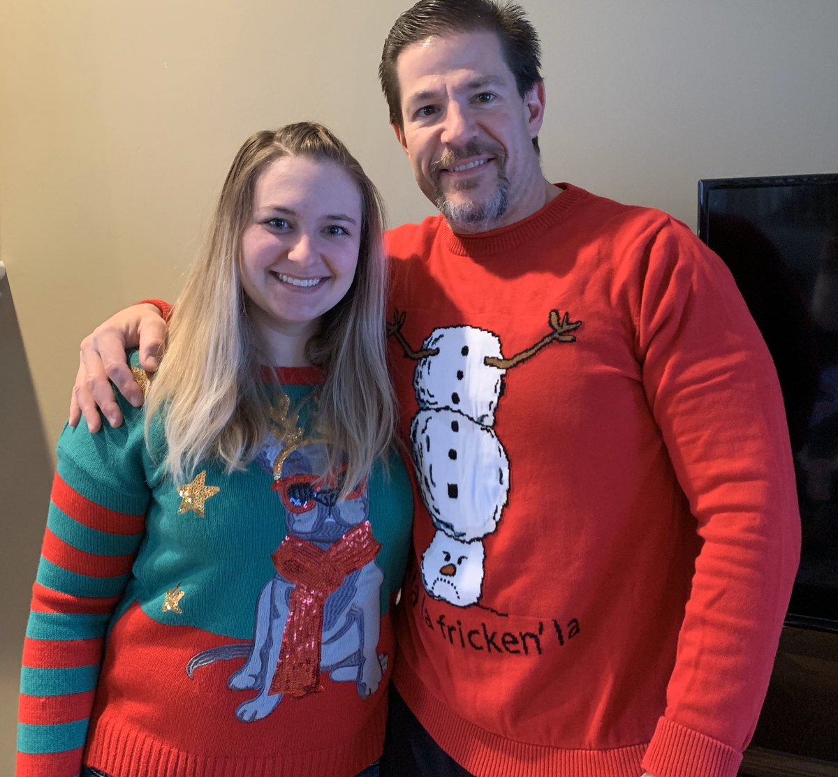 Scott_Nappi's tweet image. Christmas in April!  Quick pic before she leaves for work at @LakeThd #DadDaughterTimeRocks #MWSpringSpiritWeek @RoWilliams1