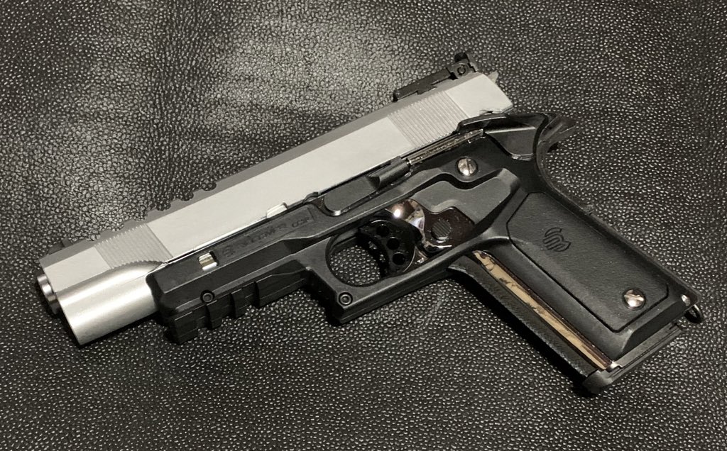 ss_uniformstore's tweet photo. 1911  SAI × RECOVER TACTICAL カスタム

・海外製SAI刻印樹脂スライド
・RECOVER TACTICAL CC3P
・マルイS70ニッケルフレーム
等… https://t.co/2MnlV83I3r