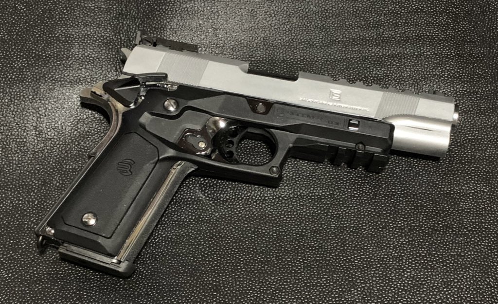 ss_uniformstore's tweet photo. 1911  SAI × RECOVER TACTICAL カスタム

・海外製SAI刻印樹脂スライド
・RECOVER TACTICAL CC3P
・マルイS70ニッケルフレーム
等… https://t.co/2MnlV83I3r