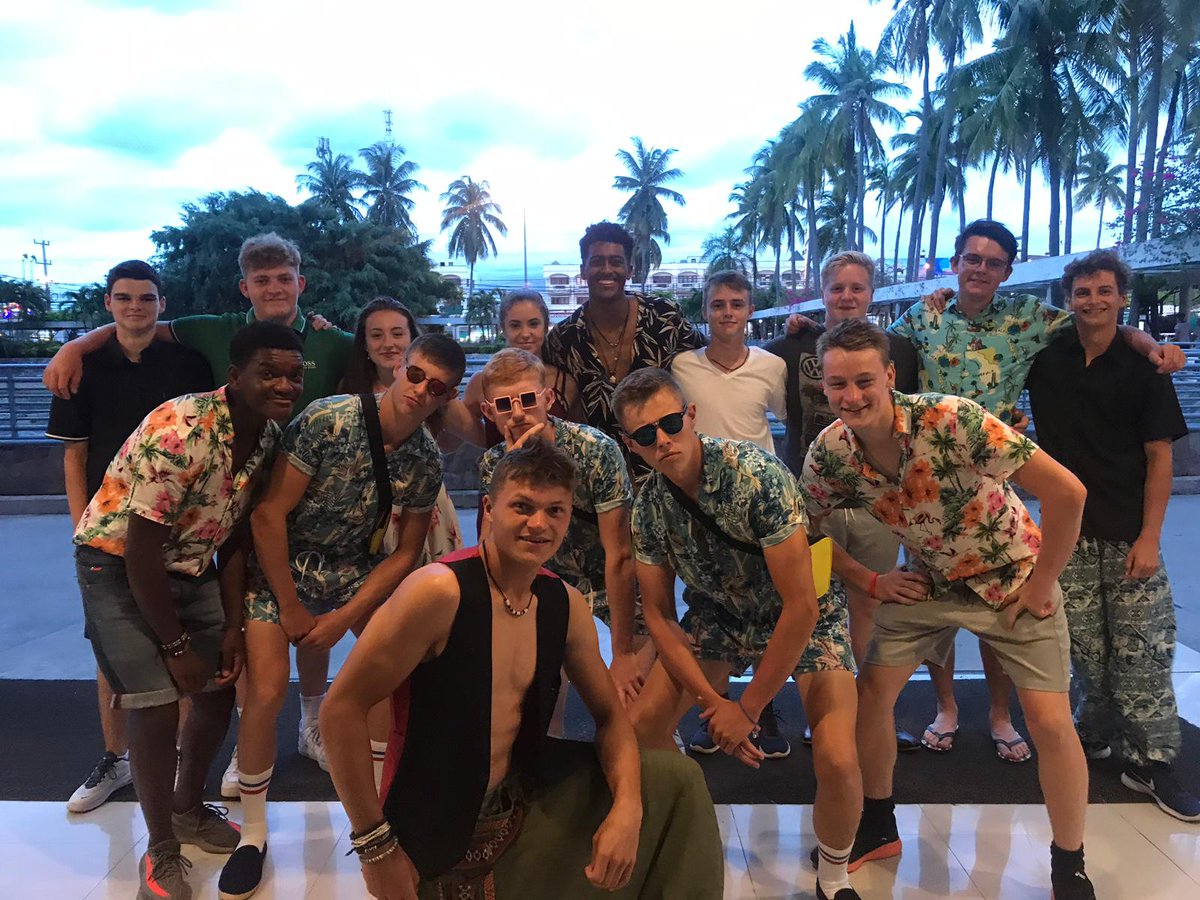 Calling all paddlers
Have you thought of representing GB?
Get involved/register your interest for the GB U18s DragonBoat Racing Squad.
You can register now to get involved once this pandemic is over
For information email us on under18gbdb@gmail.com
INFORMATION WILL BE SENT TO YOU